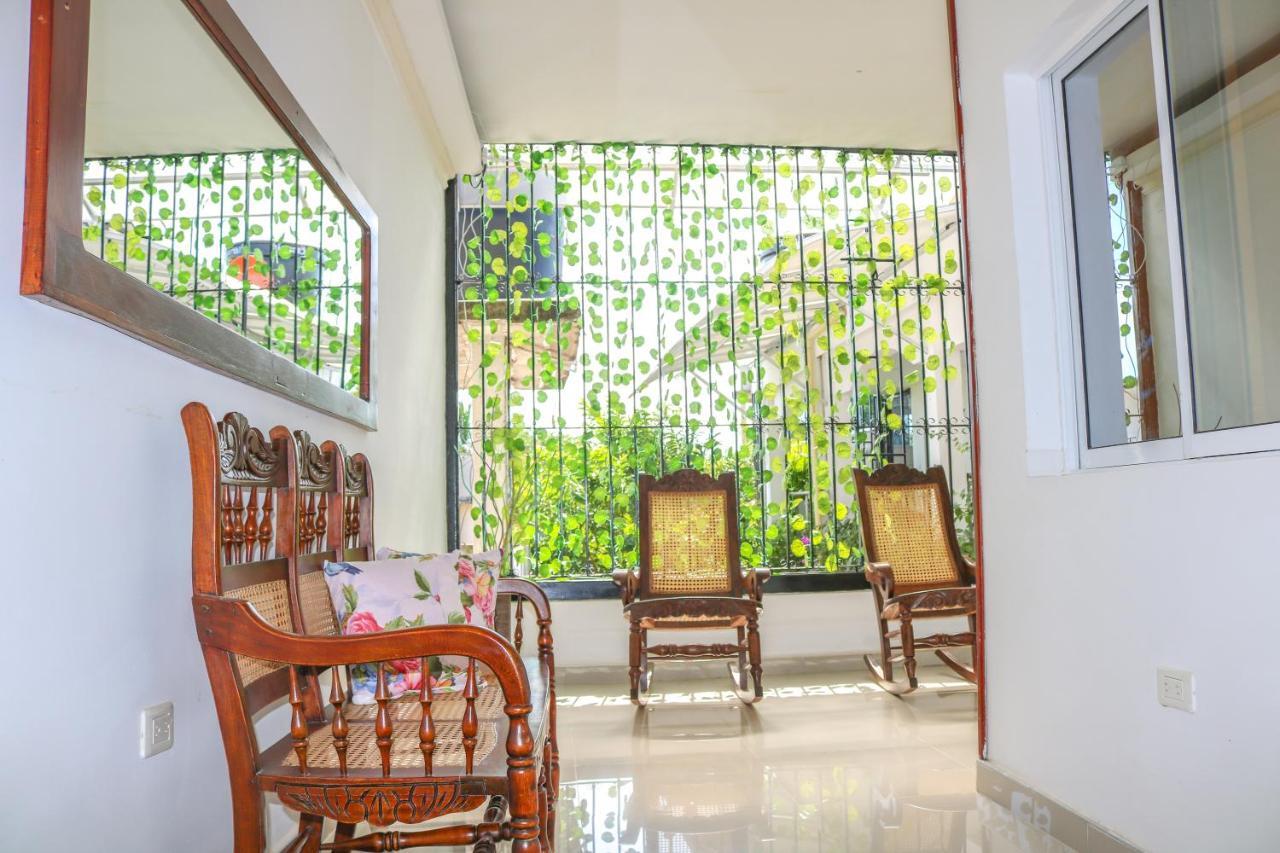 Hotel Jardines Evans By Geh Suites มอมโปส ภายนอก รูปภาพ